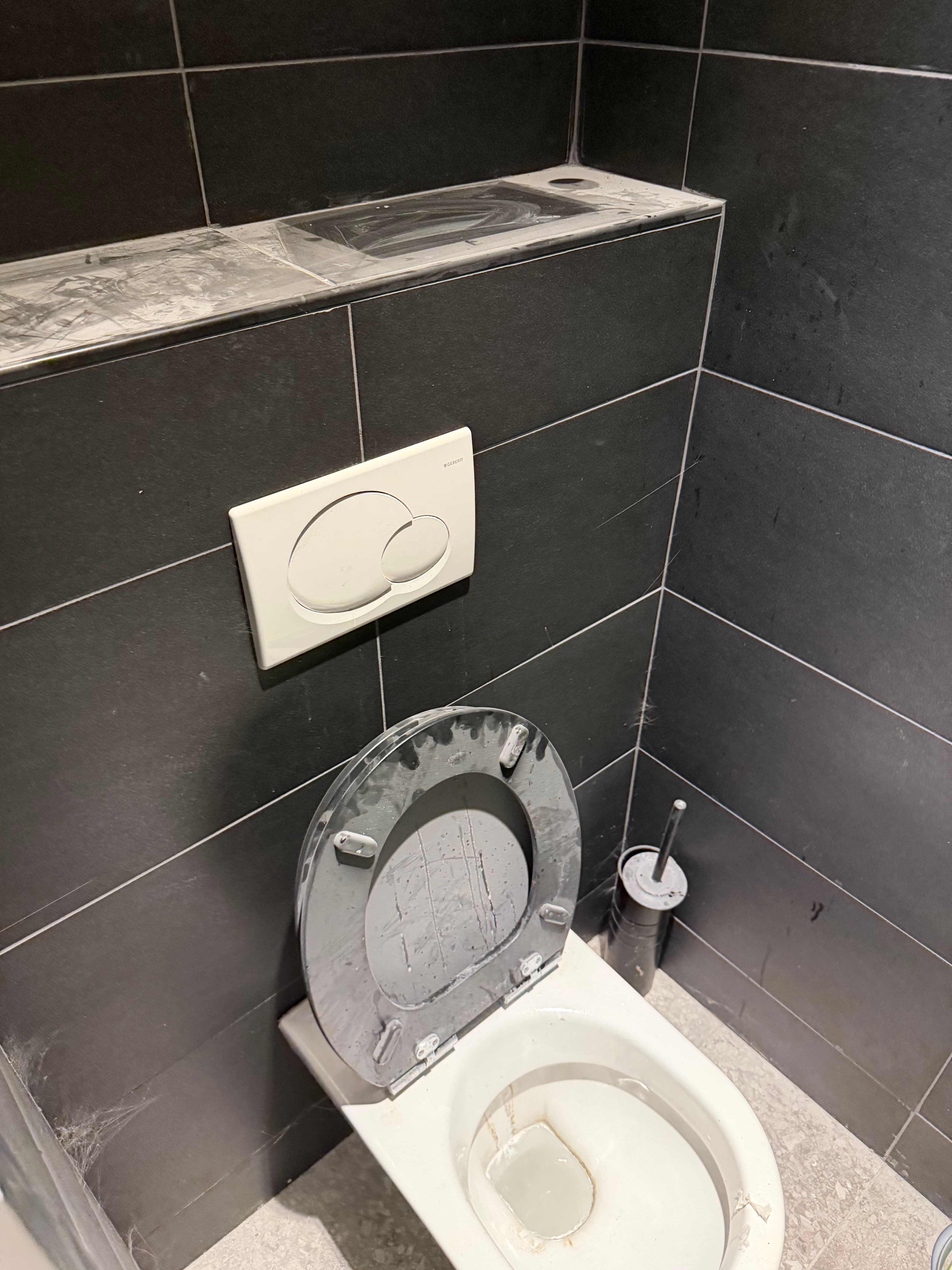 WC školjka prije