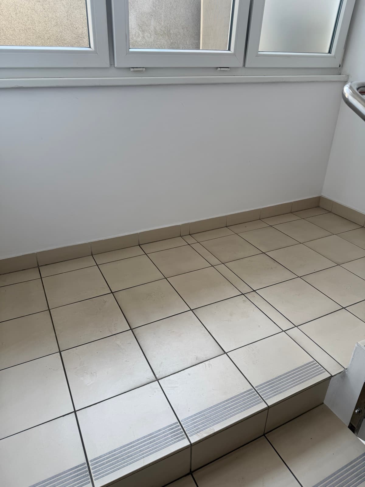 Stubište prije strojne generalke — Pro Clean Zagreb